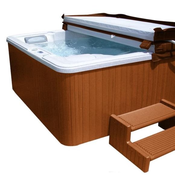 New Wood Jacuzzi - Picture 1 of 1